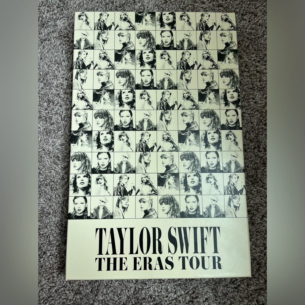 TAYLOR SWIFT ERAS TOUR VIP PACKAGE 2024 (TTPD)